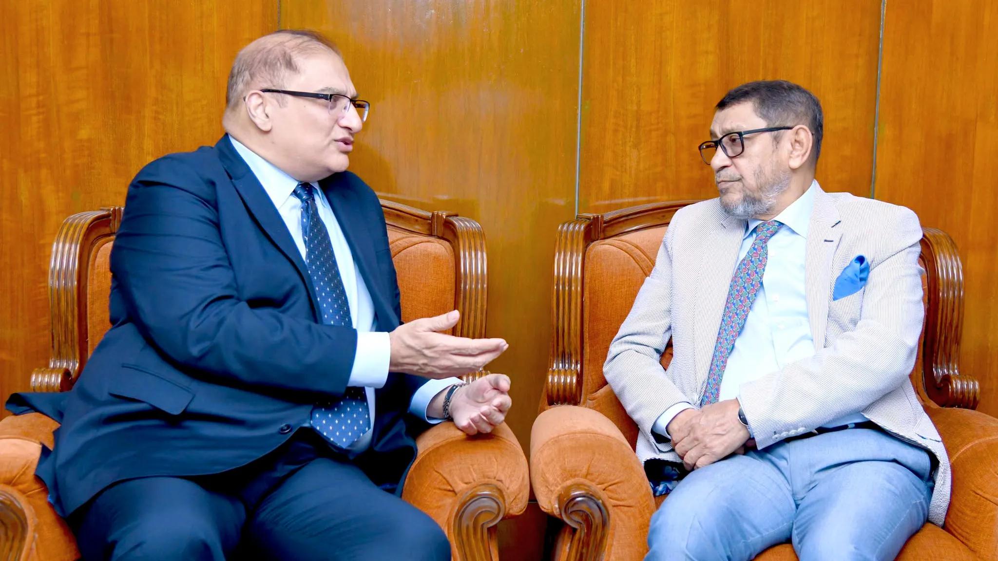Bangladesh, Pakistan explore closer ties in health sector